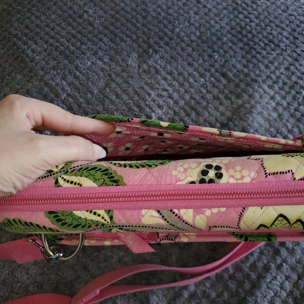 Vera Bradley Laptop Tablet Case- Priscilla Pink Pattern